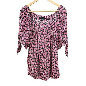 Karen Kane Womens  Black Pink Floral Blouse Plus Size 1X Tie Sleeve Quiet Luxury